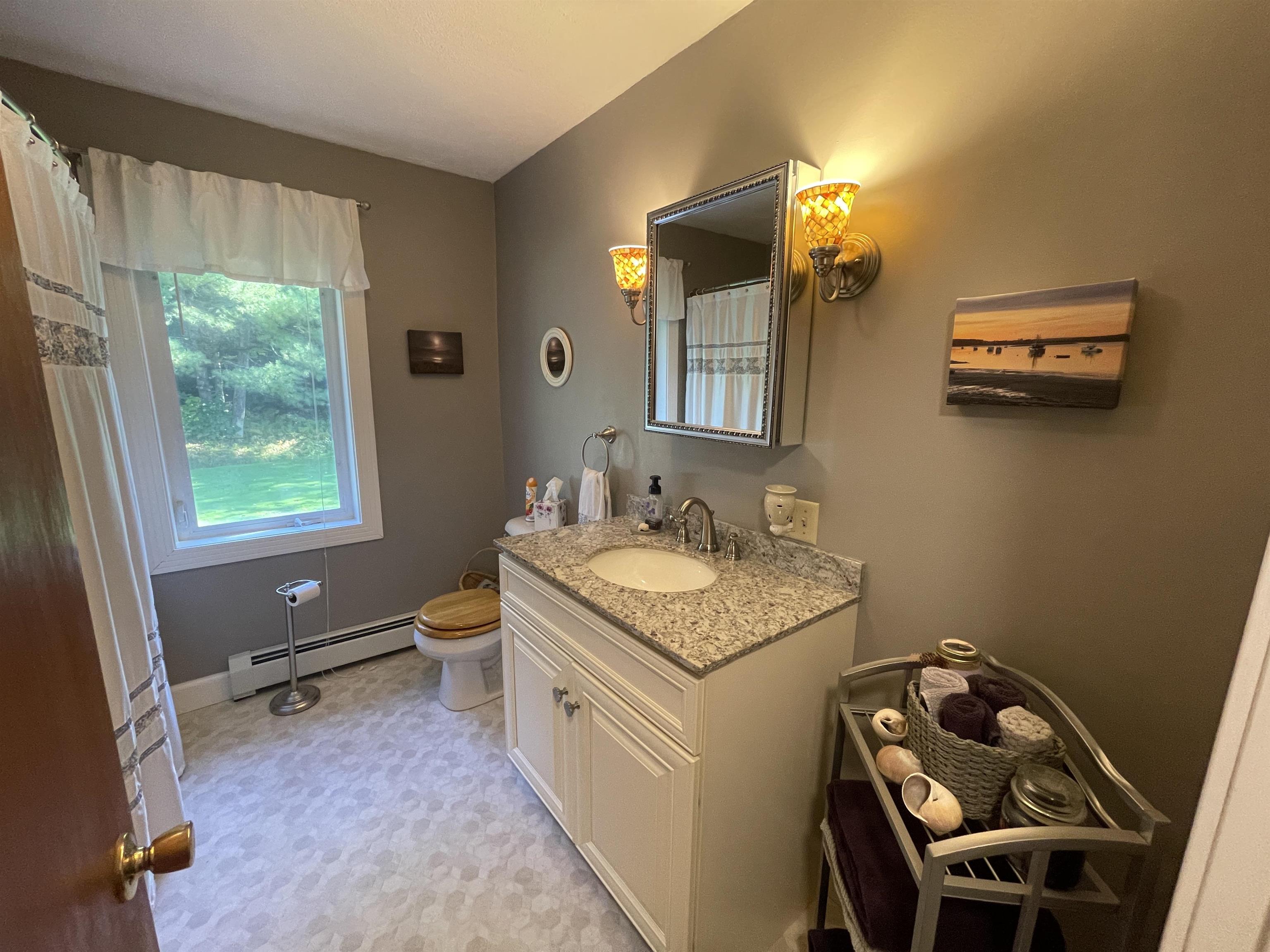 761 Mt Eustis Road Littleton, NH 03561 - Photo 19 of 37