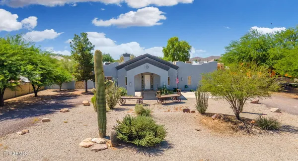 $799,999 | 509 West Lavitt Lane, Phoenix, AZ 85086