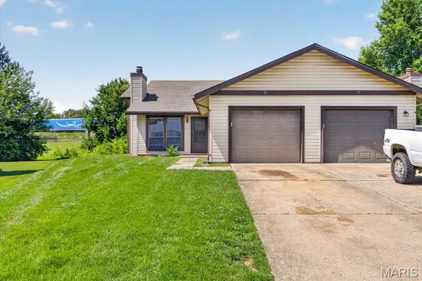 $1,795 | 11 Bayside Court, Unit 11, Lake St. Louis, MO 63367