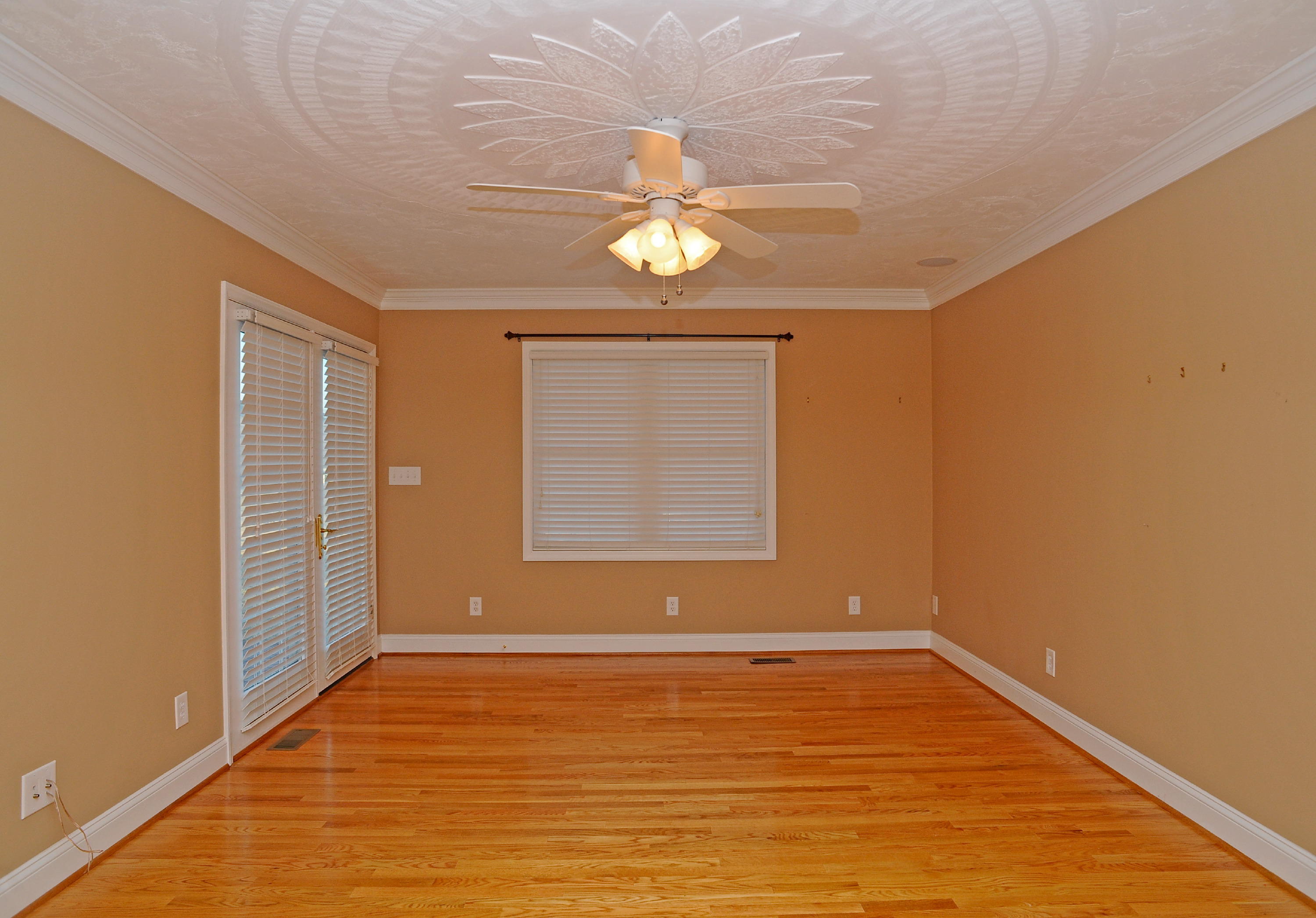 4051 Salisbury Lane Riner, VA 24149 - Photo 30 of 74 DSC_6333.JPG