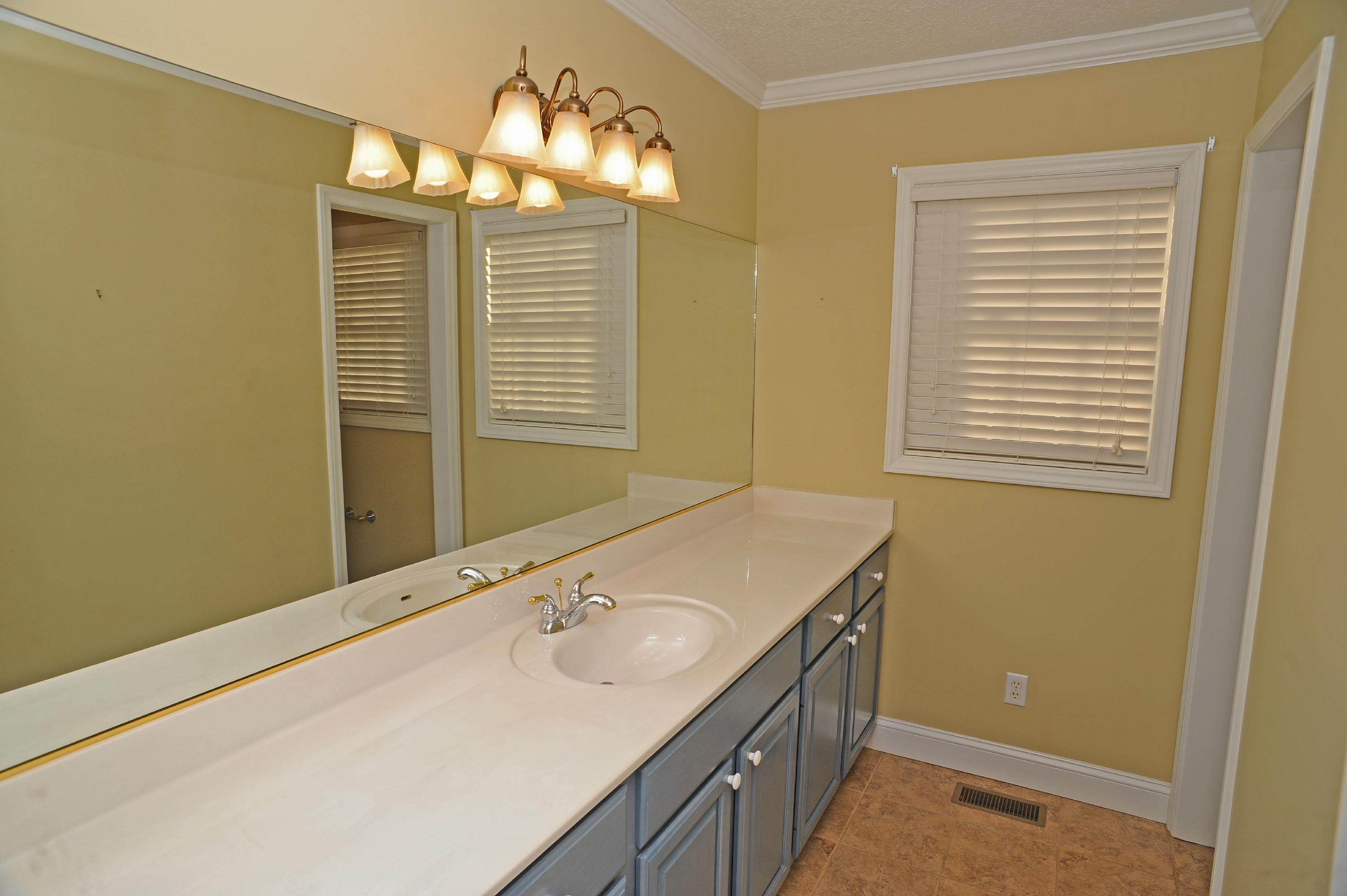 4051 Salisbury Lane Riner, VA 24149 - Photo 41 of 74 DSC_6375.JPG