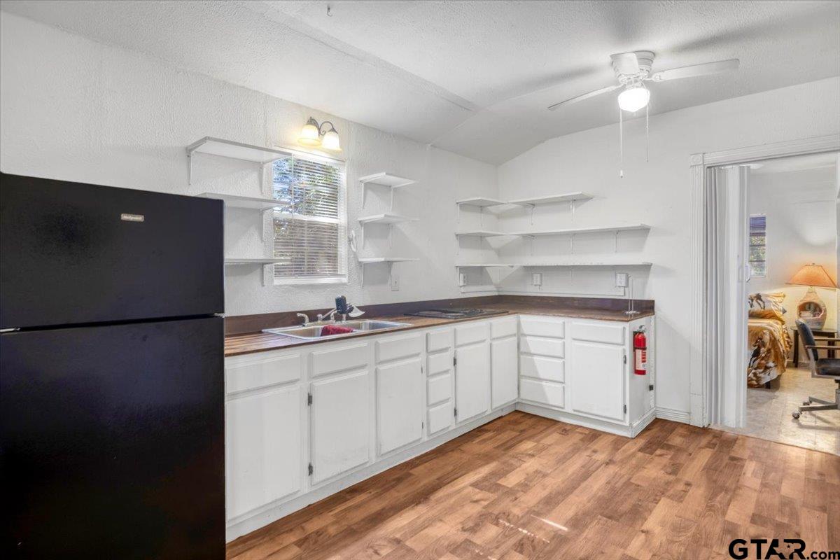 23207 Holly Road Mineola, TX 75773 - Photo 2 of 19