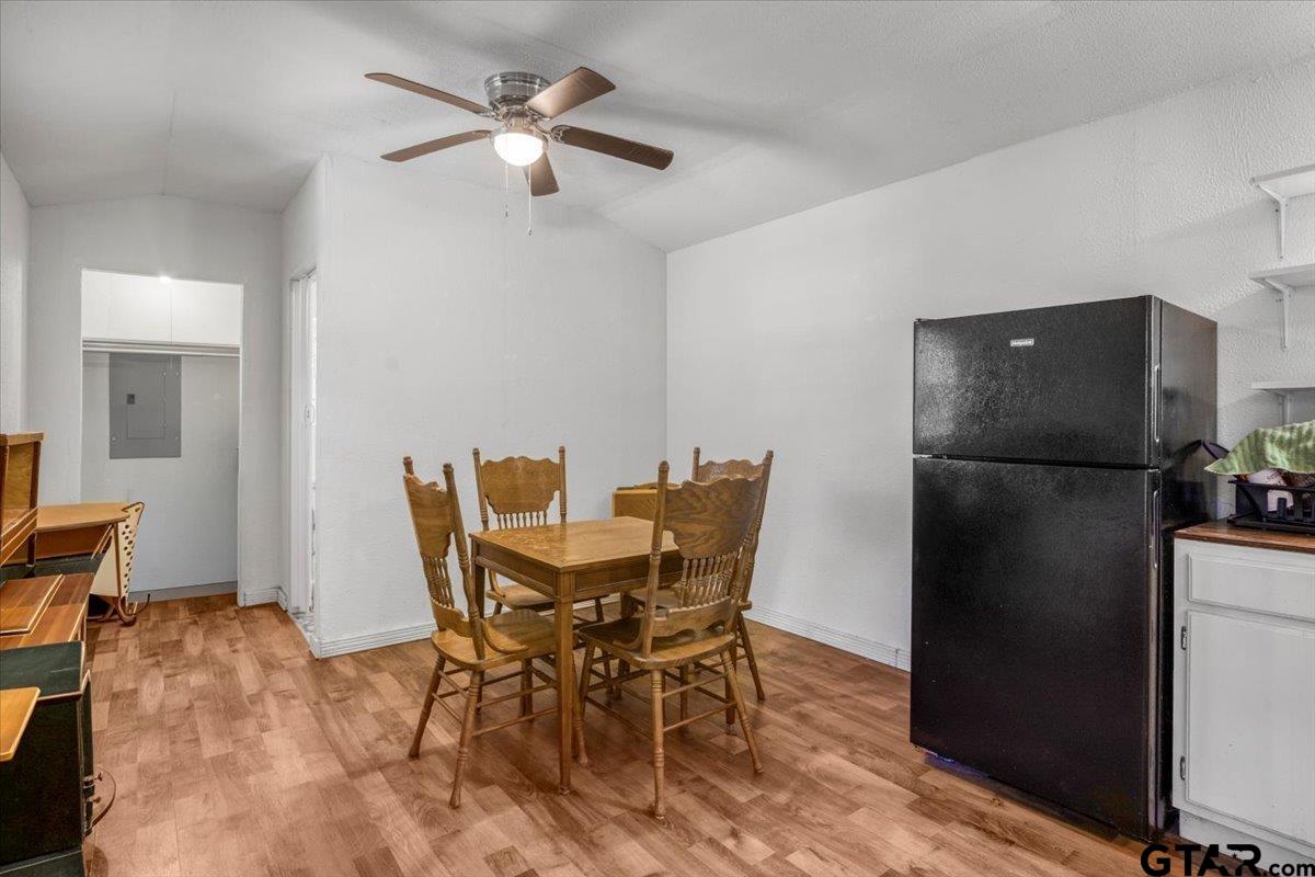 23207 Holly Road Mineola, TX 75773 - Photo 4 of 19