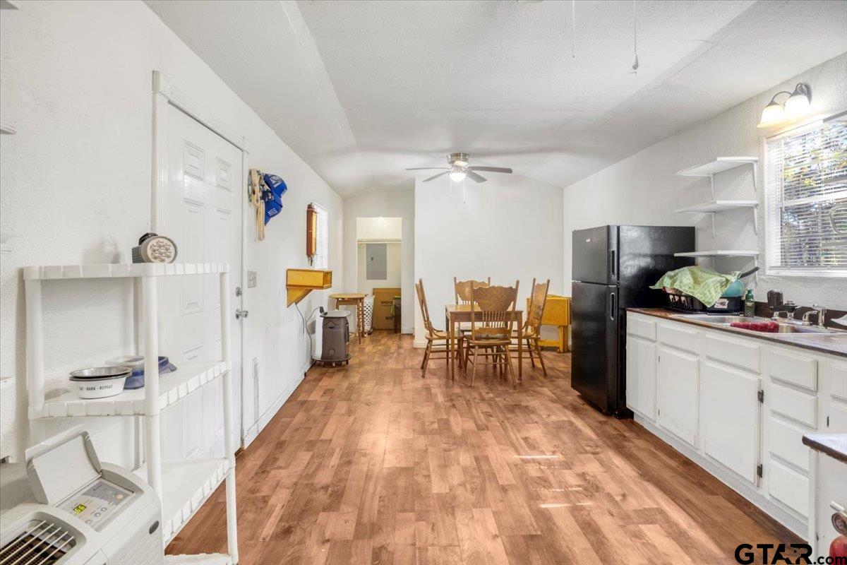 23207 Holly Road Mineola, TX 75773 - Photo 5 of 19