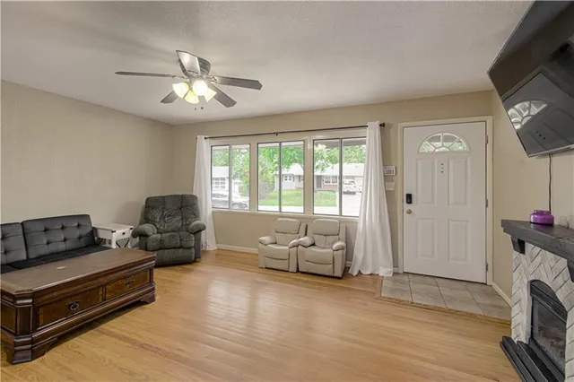 $175,000 | 8803 Manchester, Kansas City, MO 64138