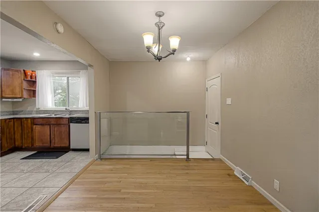 $175,000 | 8803 Manchester, Kansas City, MO 64138