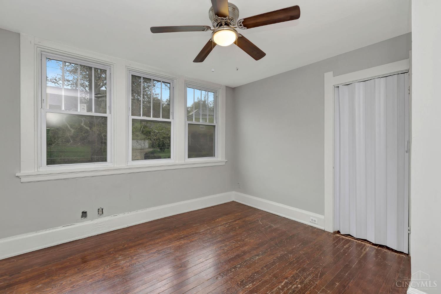 3454 Ruther Avenue Cincinnati, OH 45220 - Photo 19 of 41