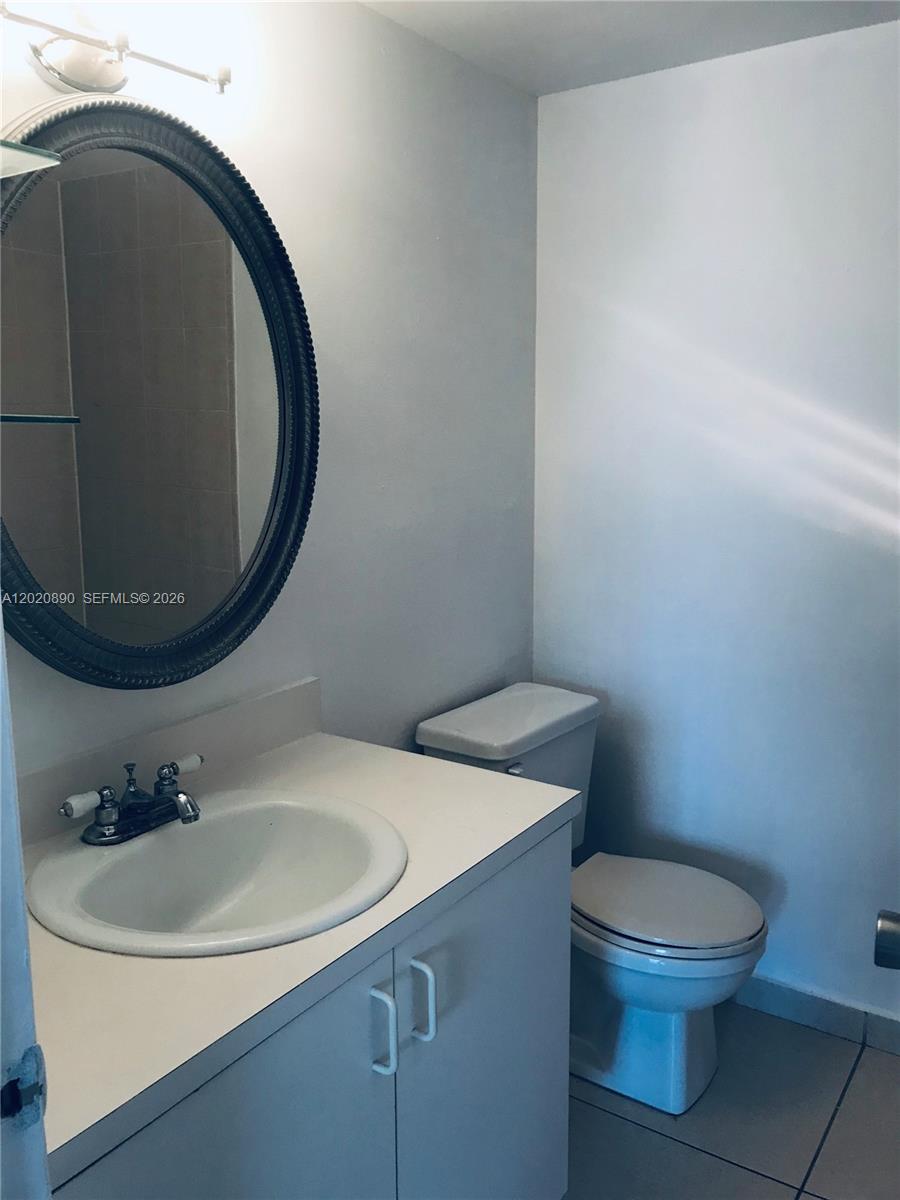 17600 Northwest 68th Avenue, Unit B3006 Hialeah, FL 33015 - Photo 15 of 19