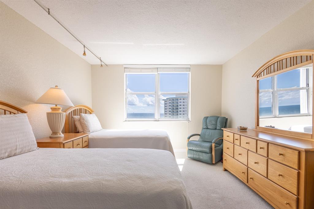 2000 South Ocean Boulevard, Unit 10E Lauderdale-by-the-Sea, FL 33062 - Photo 37 of 86 Guest bedroom