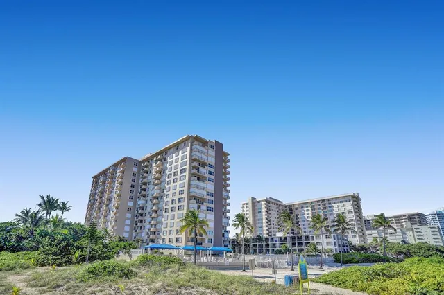 $750,000 | 2000 South Ocean Boulevard, Unit 10E, Lauderdale-by-the-Sea, FL 33062