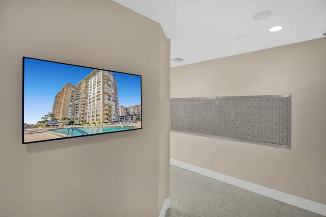 $750,000 | 2000 South Ocean Boulevard, Unit 10E, Lauderdale-by-the-Sea, FL 33062