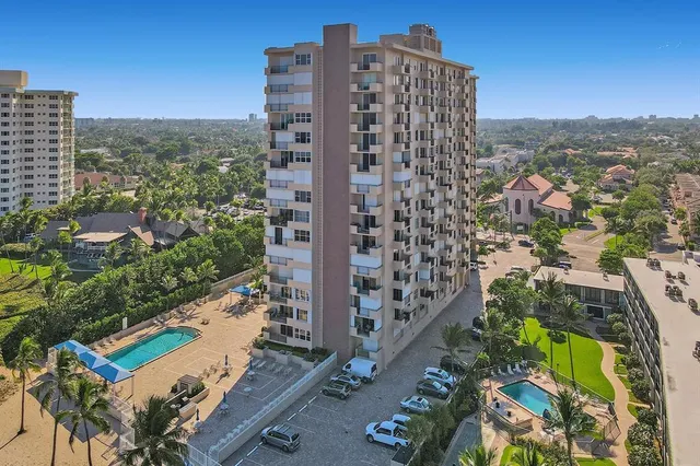 $750,000 | 2000 South Ocean Boulevard, Unit 10E, Lauderdale-by-the-Sea, FL 33062