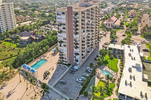 $750,000 | 2000 South Ocean Boulevard, Unit 10E, Lauderdale-by-the-Sea, FL 33062