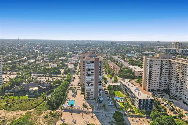 $750,000 | 2000 South Ocean Boulevard, Unit 10E, Lauderdale-by-the-Sea, FL 33062