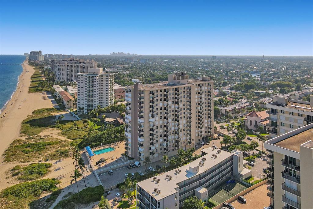 2000 South Ocean Boulevard, Unit 10E Lauderdale-by-the-Sea, FL 33062 - Photo 81 of 86 a view of a city