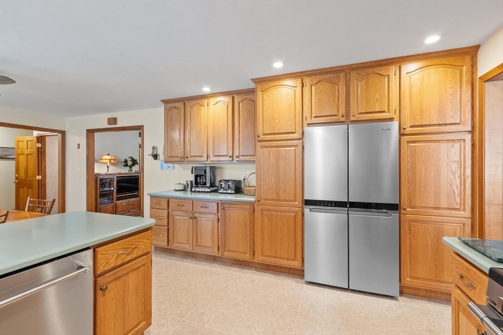 175 State Road Templeton, MA 01436 - Photo 8 of 42
