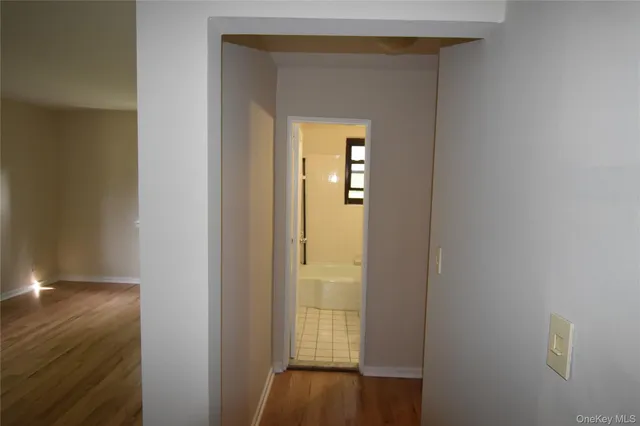 $299,000 | 23 West Mill Drive, Unit 9A, Great Neck, NY 11021