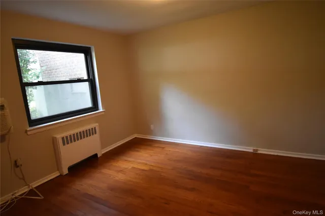 $299,000 | 23 West Mill Drive, Unit 9A, Great Neck, NY 11021