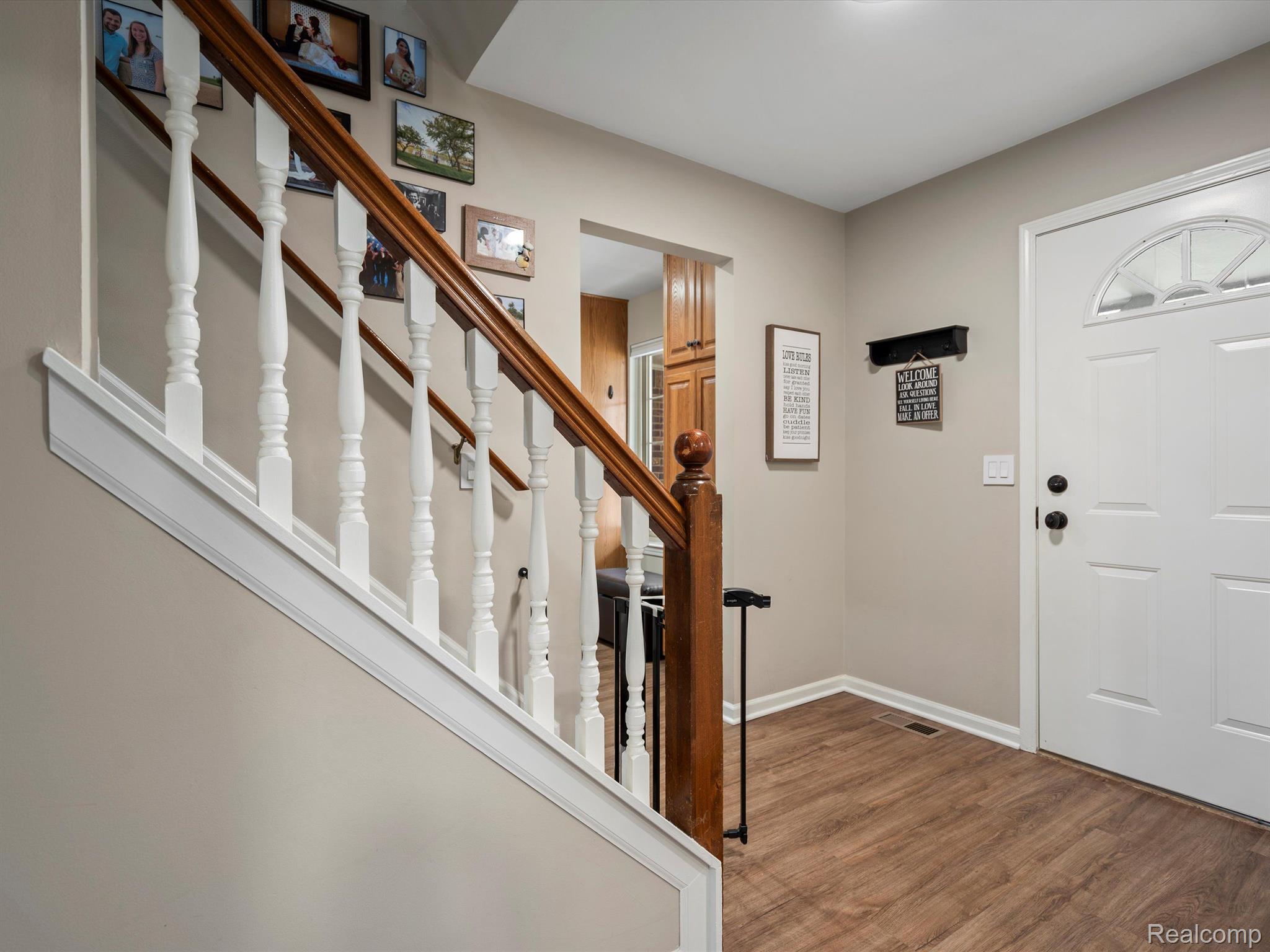 754 Denham Lane Rochester, MI 48307 - Photo 8 of 45 Gallery Image 8