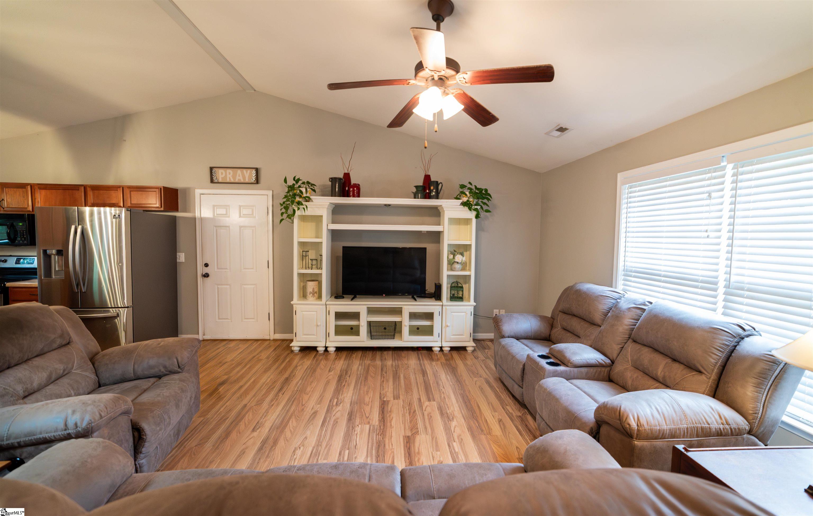 15 Cardo Lane Fountain Inn, SC 29644 - Photo 5 of 38