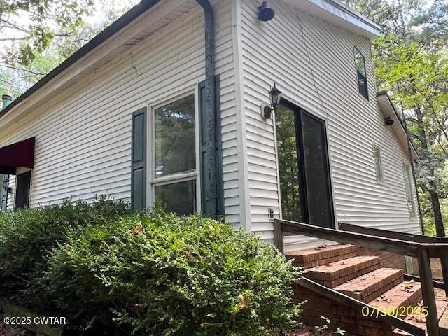 655 Russell Road Bolivar, TN 38008 - Photo 5 of 40 IMG_1656