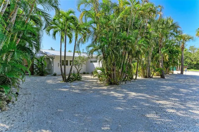 $2,495,000 | 115 Los Cedros Drive, Anna Maria, FL 34216