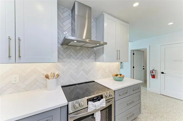 $2,495,000 | 115 Los Cedros Drive, Anna Maria, FL 34216