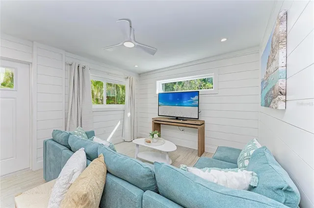 $2,495,000 | 115 Los Cedros Drive, Anna Maria, FL 34216