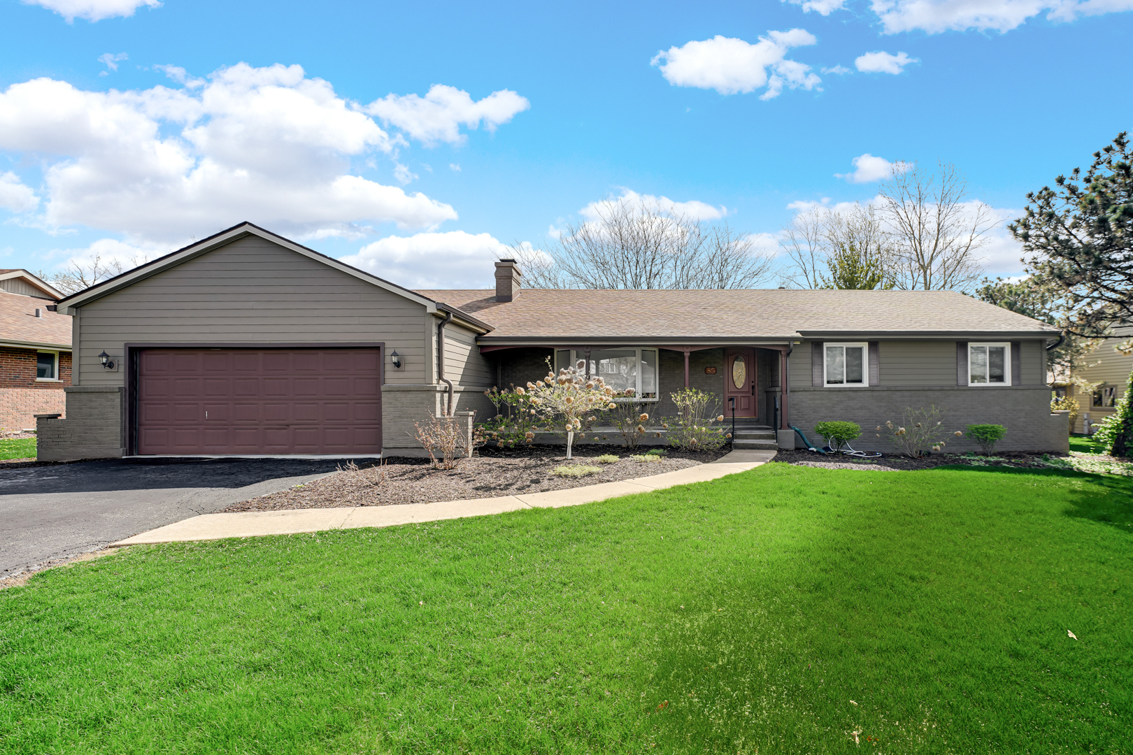 85 Larch Road Frankfort, IL 60423 - Photo 2 of 38 Gallery Image 2