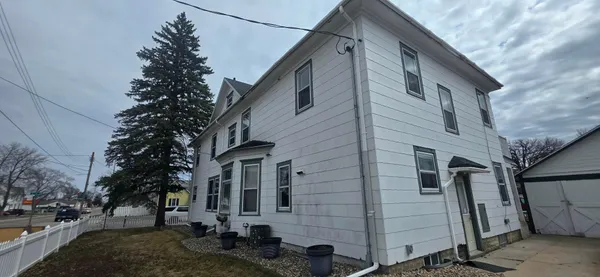 $229,500 | 200 5th Street Southwest, Austin, MN 55912