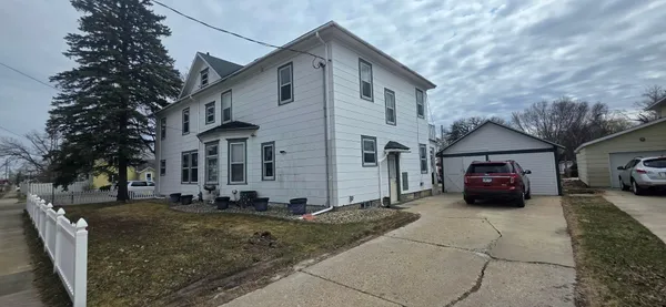 $229,500 | 200 5th Street Southwest, Austin, MN 55912