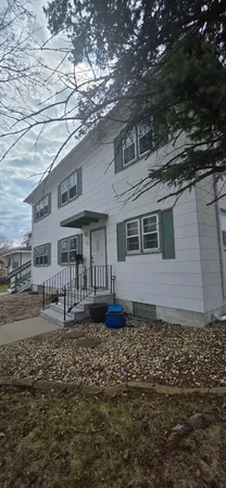 $229,500 | 200 5th Street Southwest, Austin, MN 55912