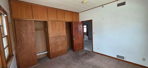 $229,500 | 200 5th Street Southwest, Austin, MN 55912