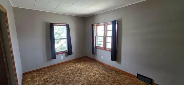 $229,500 | 200 5th Street Southwest, Austin, MN 55912