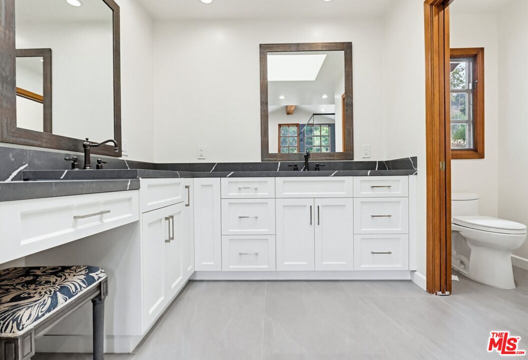 24970 Bob Batchelor Road Calabasas, CA 91302 - Photo 11 of 32