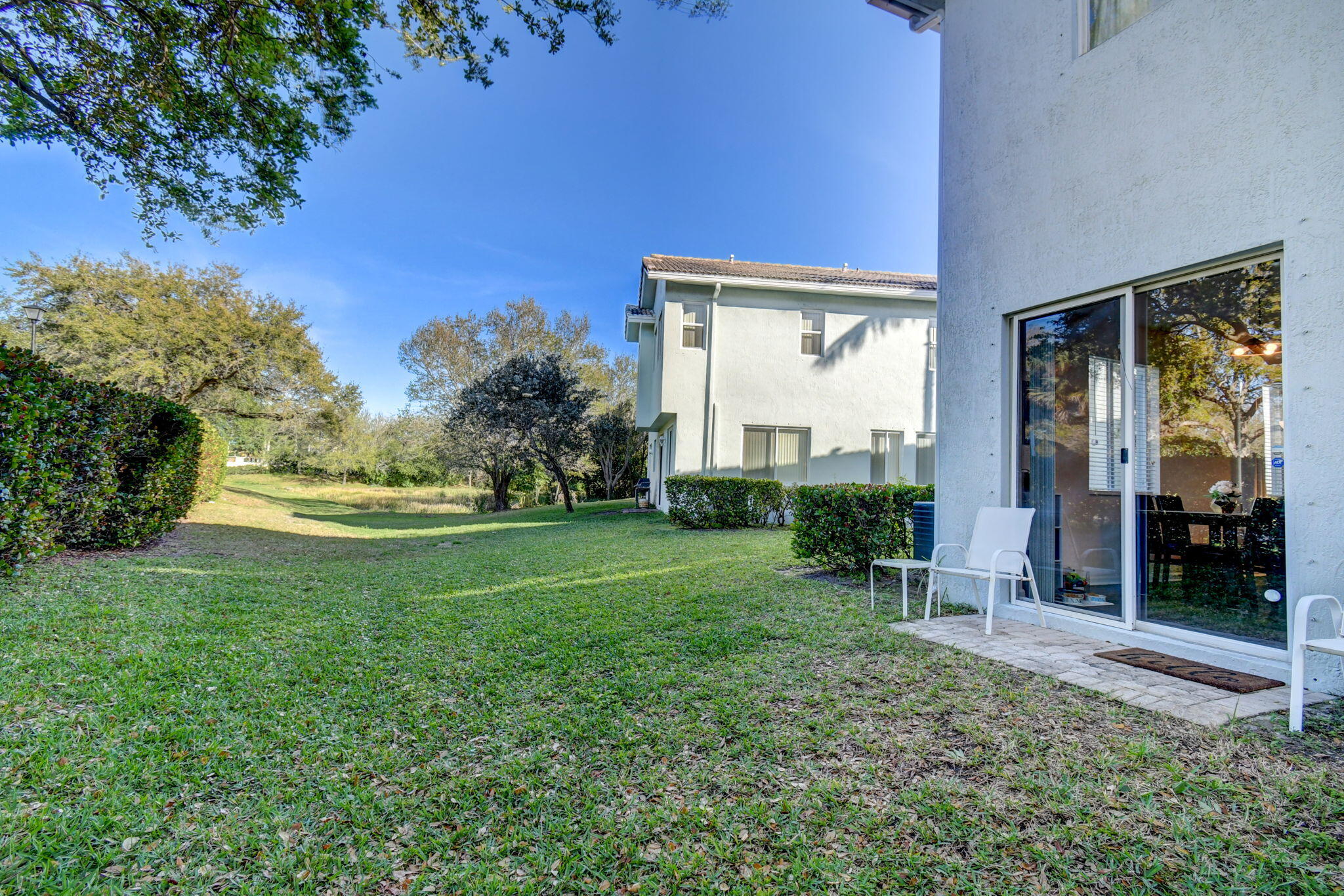 3255 Laurel Ridge Circle Riviera Beach, FL 33404 - Photo 20 of 25 33-web-or-mls-750_1469_70_71_72_73