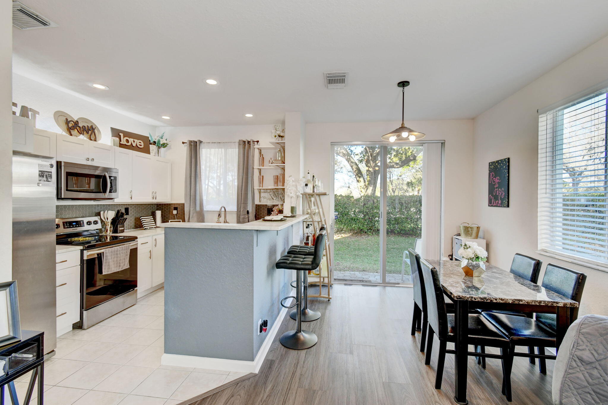 3255 Laurel Ridge Circle Riviera Beach, FL 33404 - Photo 6 of 25 10-web-or-mls-750_1494_5_6_7_8