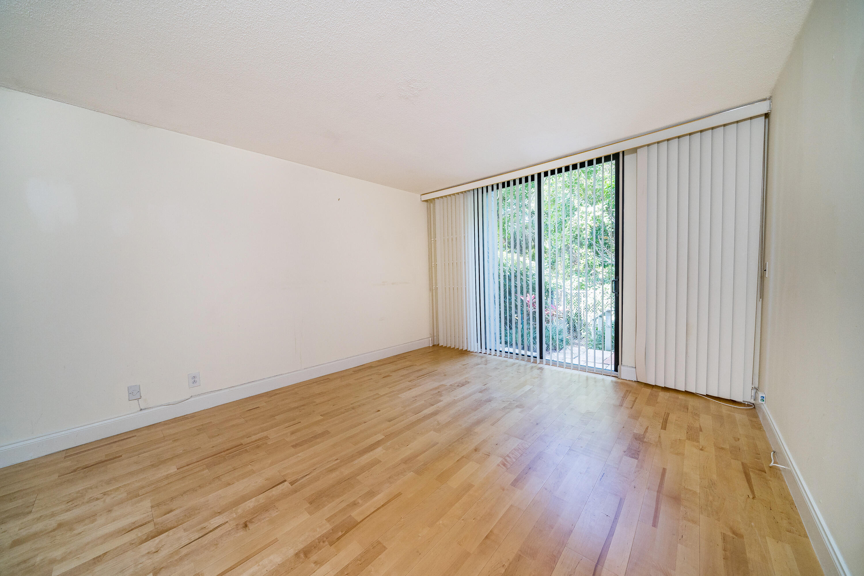 501 Southwest 11th Place, Unit 101 Boca Raton, FL 33432 - Photo 20 of 30 Master Bedroom
