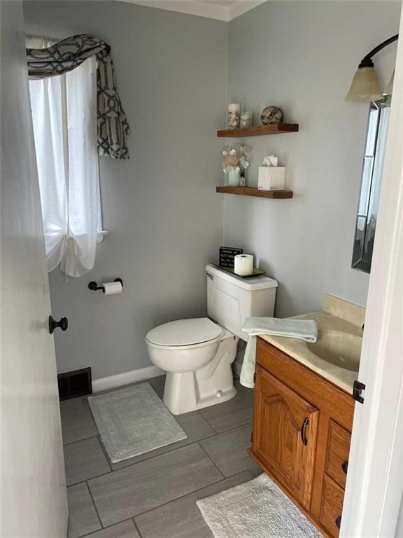 1621 Pulaski Road New Castle, PA 16105 - Photo 15 of 21