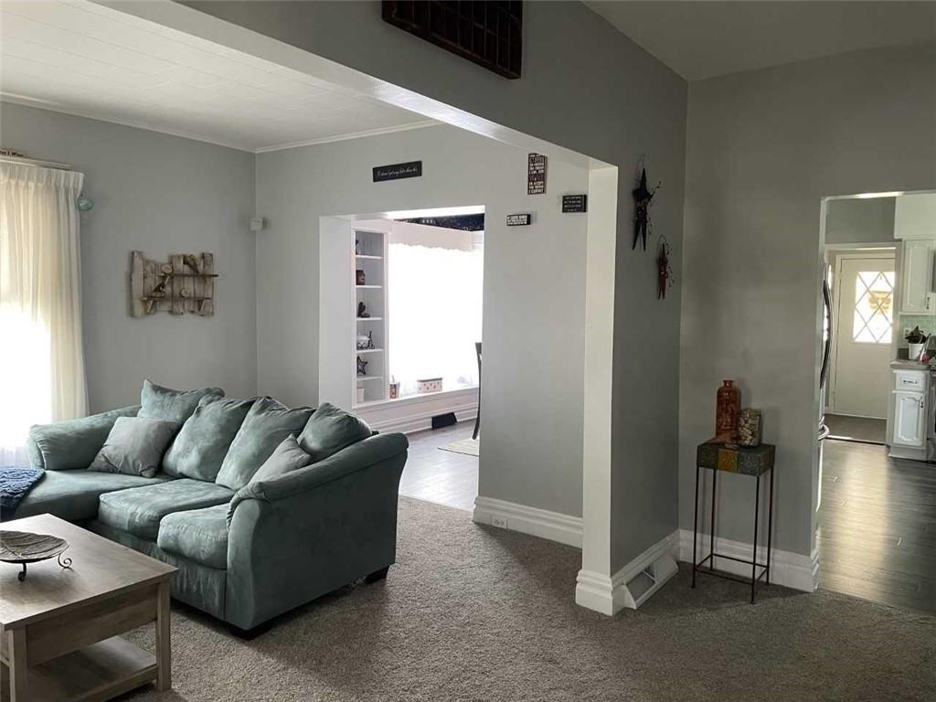 1621 Pulaski Road New Castle, PA 16105 - Photo 7 of 21
