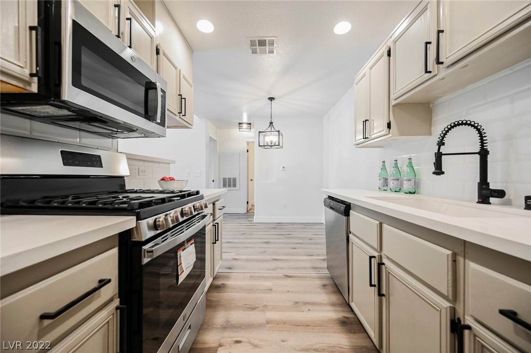4730 East Craig Road, Unit 2105 Las Vegas, NV 89115 - Photo 1 of 29