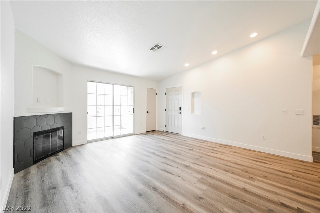 4730 East Craig Road, Unit 2105 Las Vegas, NV 89115 - Photo 6 of 29