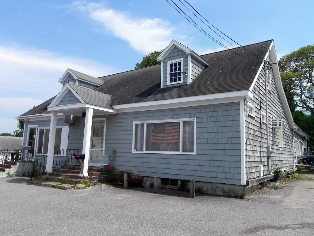 43 Sandwich Road Wareham, MA 02571 - Photo 13 of 20