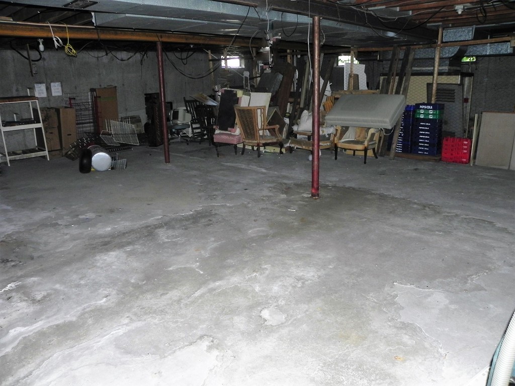 43 Sandwich Road Wareham, MA 02571 - Photo 17 of 20