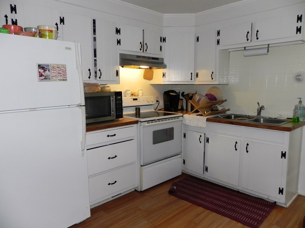 43 Sandwich Road Wareham, MA 02571 - Photo 5 of 20
