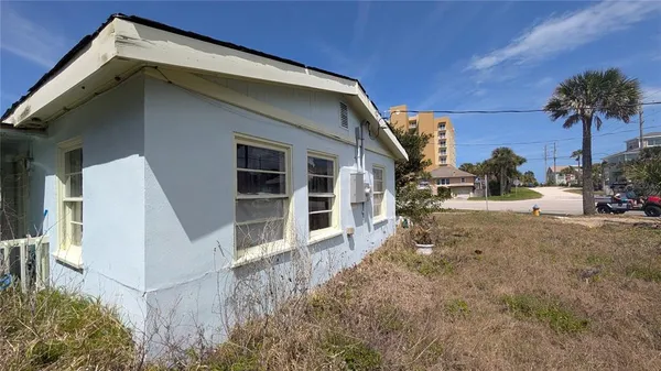 $499,000 | 1710 South Atlantic Avenue, New Smyrna Beach, FL 32169