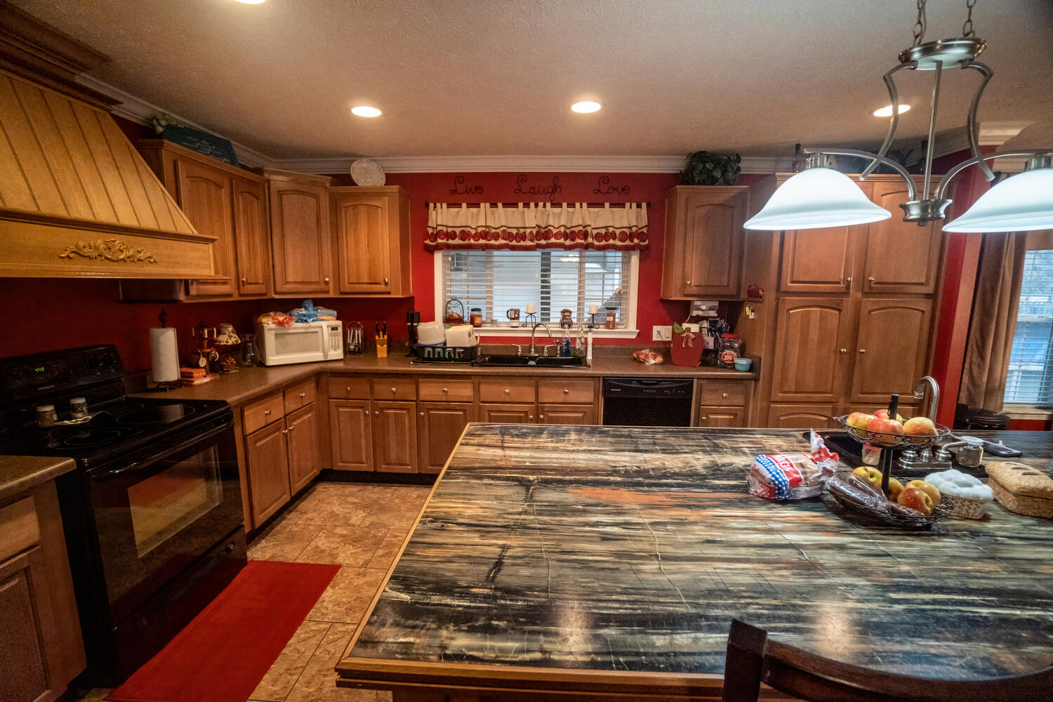 82 Smith Road Manchester, KY 40962 - Photo 23 of 48 3D7DED8B-981B-4494-9F9C-A7A748DAA1E8
