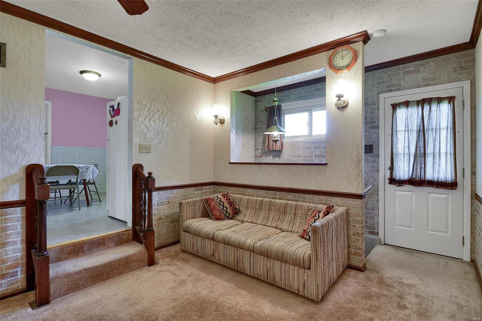 9860 MacKenzie Road St. Louis, MO 63123 - Photo 15 of 27