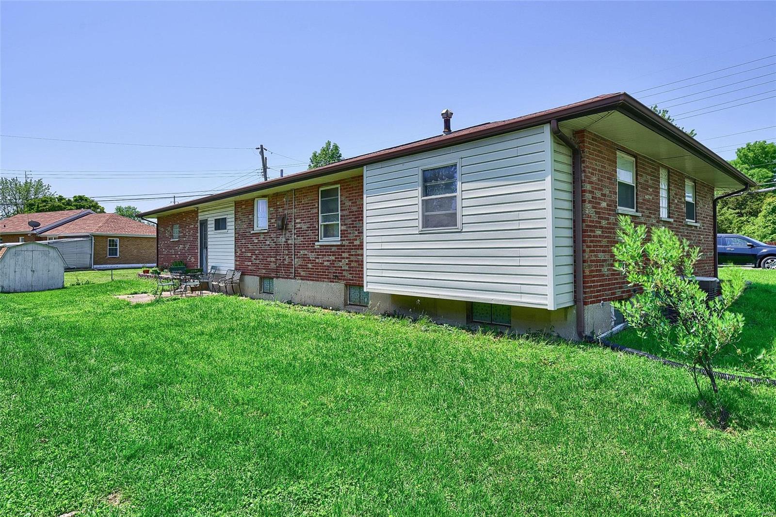 9860 MacKenzie Road St. Louis, MO 63123 - Photo 27 of 27