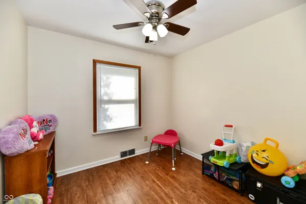 $250,000 | 4020 South Lynhurst Drive, Indianapolis, IN 46221